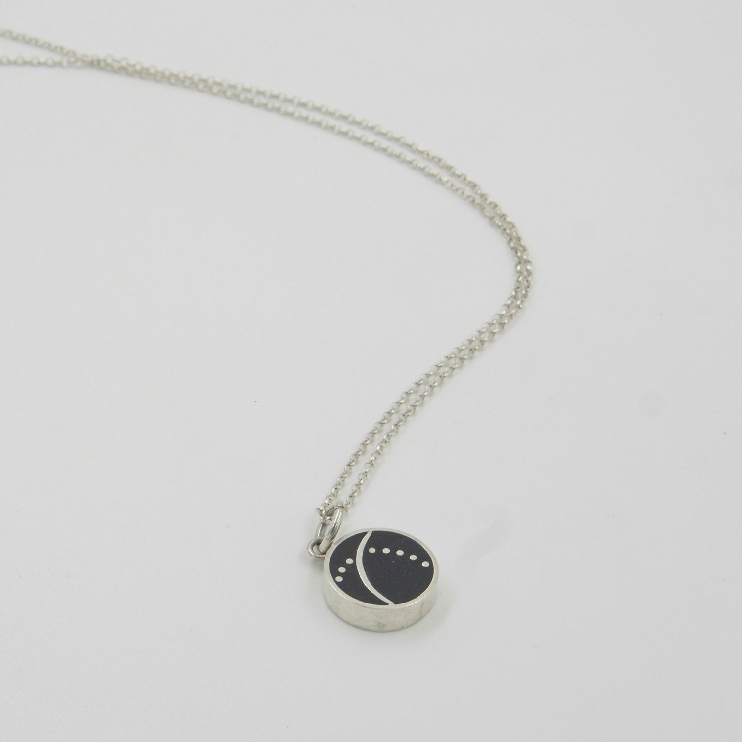 Bright Drop Black Agate Necklace – 18K Gold-Plated 925 Silver Chain - Gemify