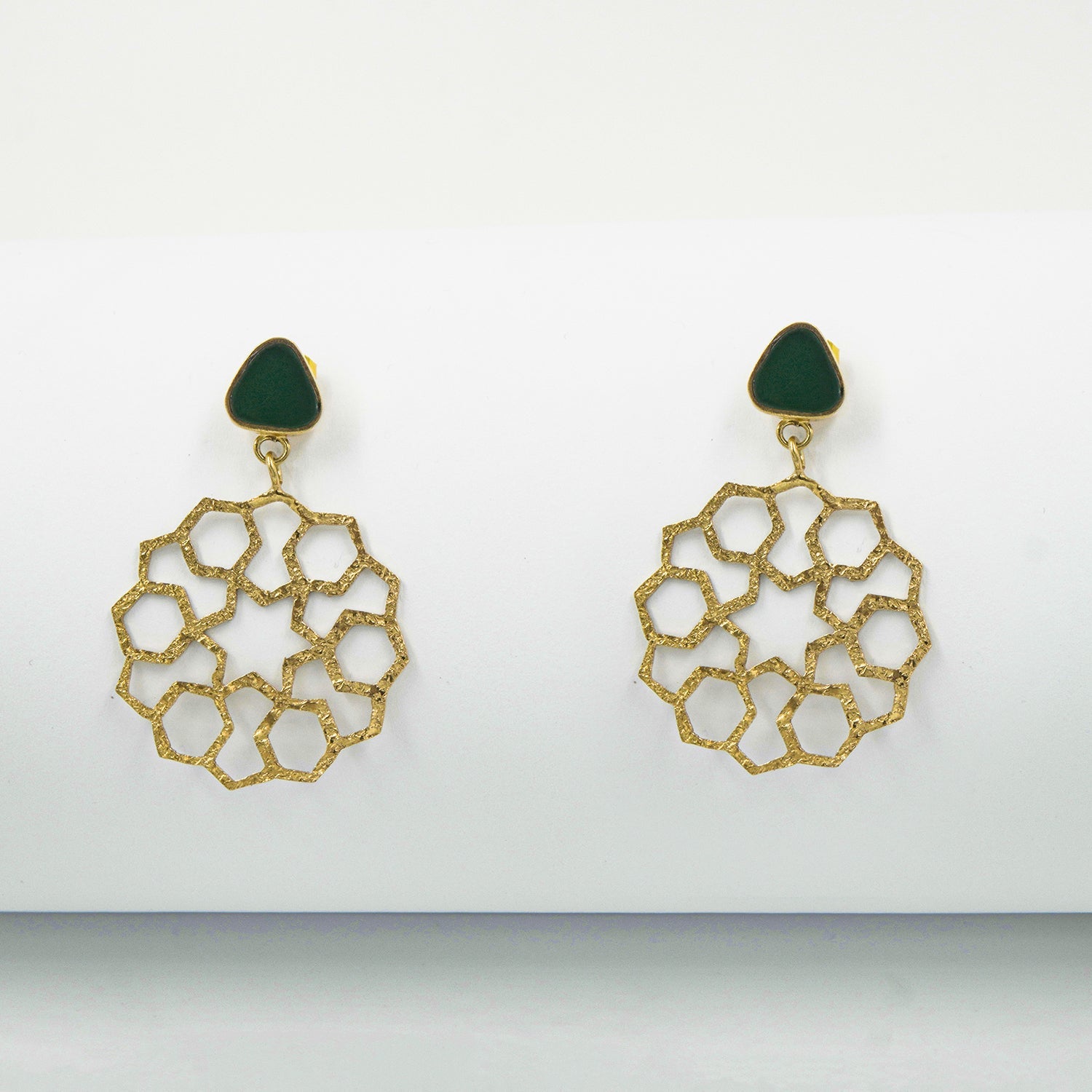 Green Triangle Green Agate Stud Earrings – 18K Gold-Plated Brass - Gemify