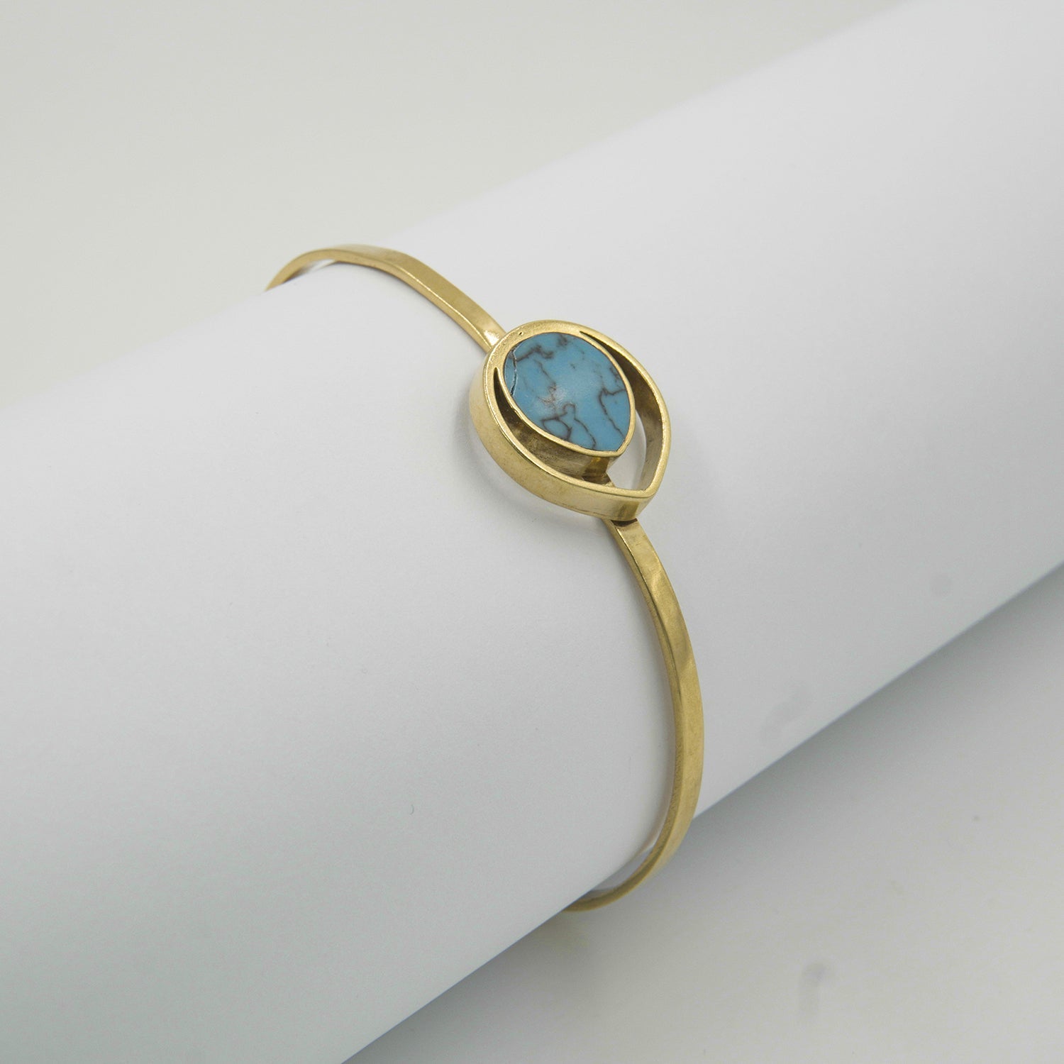 Gemify - Round Drop Composite Turquoise Bracelet – High - Polish Brass, Handmade Design - Bracelet - Gemify - 05
